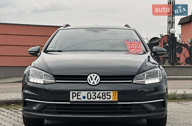 Універсал Volkswagen Golf 2020 в 