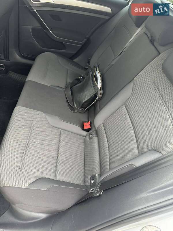 Универсал Volkswagen Golf 2016 в Львове фото 14 Универсал Volkswagen Golf 2016 в Львове