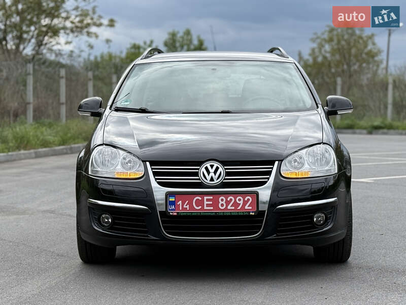 Універсал Volkswagen Golf 2009 в Вінниці