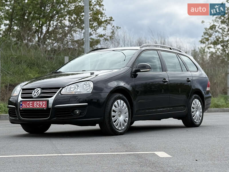 Універсал Volkswagen Golf 2009 в Вінниці