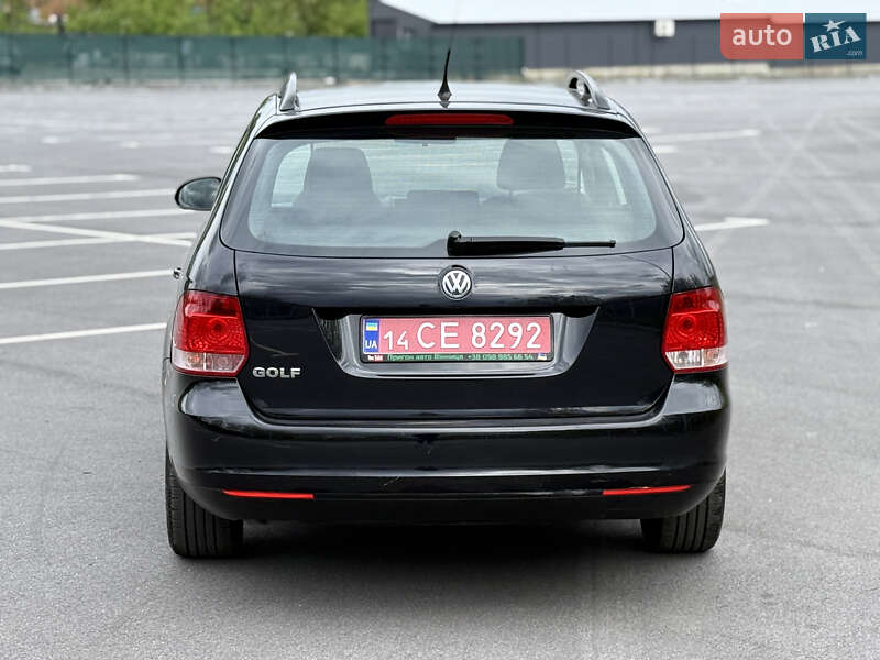 Універсал Volkswagen Golf 2009 в Вінниці