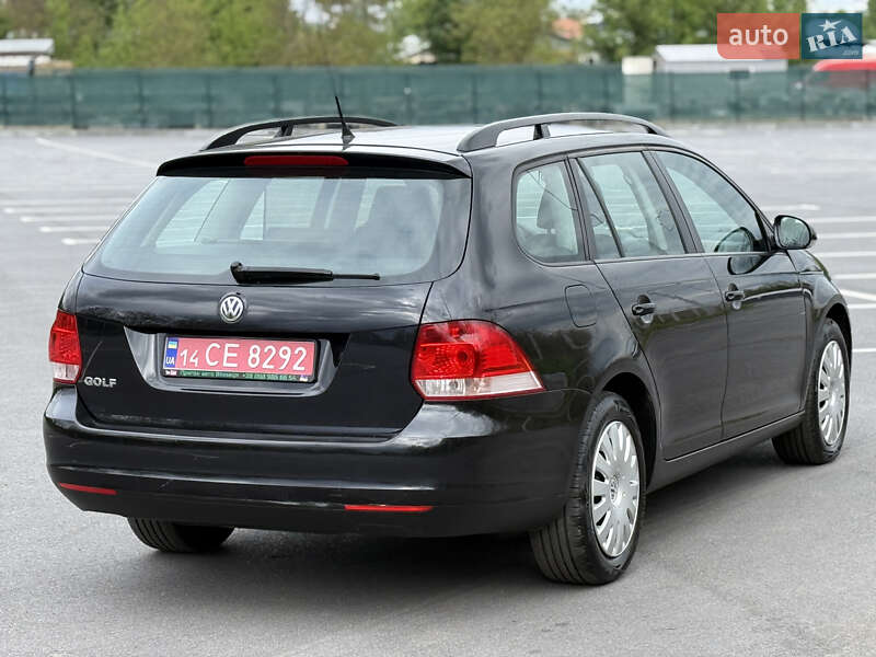 Універсал Volkswagen Golf 2009 в Вінниці