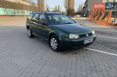 Універсал Volkswagen Golf 2000 в 