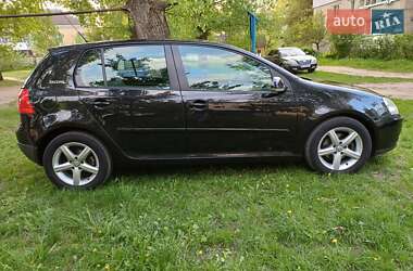Хетчбек Volkswagen Golf 2006 в 