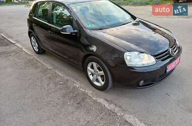 Хетчбек Volkswagen Golf 2006 в 