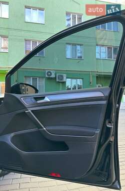 Універсал Volkswagen Golf 2019 в 