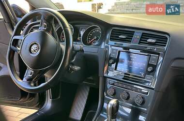 Універсал Volkswagen Golf 2019 в 