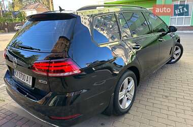 Універсал Volkswagen Golf 2019 в 