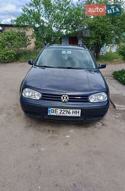 Універсал Volkswagen Golf 2001 в Вознесенську