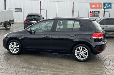 Хетчбек Volkswagen Golf 2011 в 