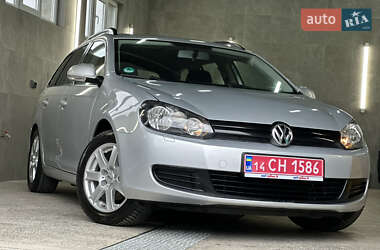 Универсал Volkswagen Golf 2010 в Надворной