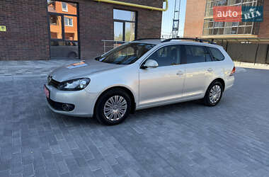 Універсал Volkswagen Golf 2010 в 