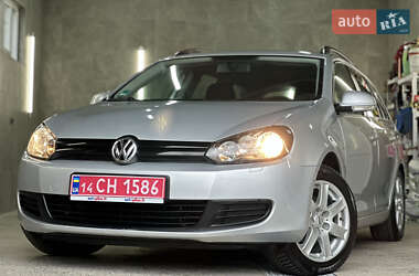 Універсал Volkswagen Golf 2010 в 