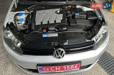 Універсал Volkswagen Golf 2010 в 