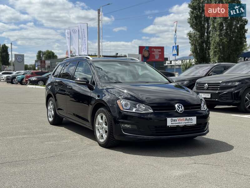 Універсал Volkswagen Golf 2015 в Києві