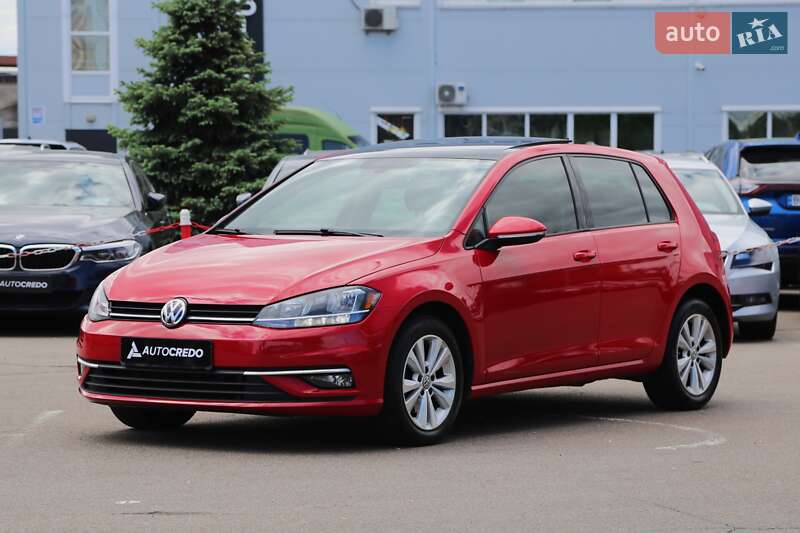 Хетчбек Volkswagen Golf 2018 в Києві