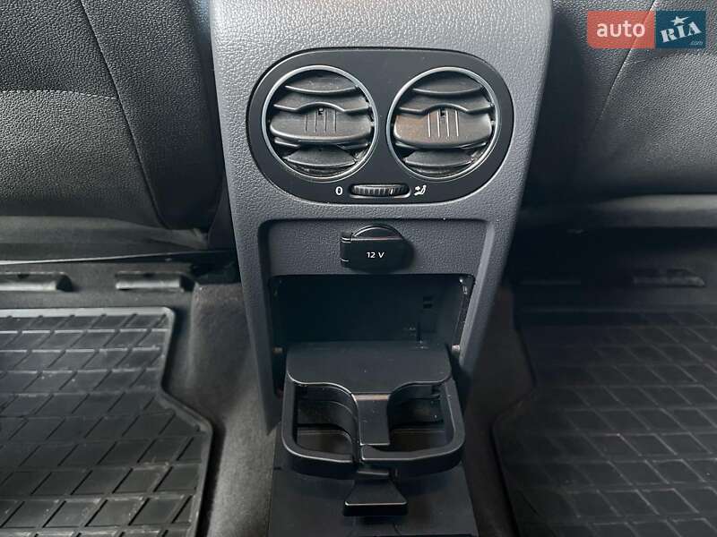 Хетчбек Volkswagen Golf 2005 в Хмельницькому