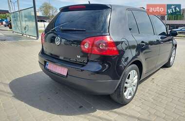 Хэтчбек Volkswagen Golf 2007 в 