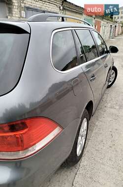 Универсал Volkswagen Golf 2009 в 