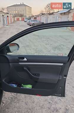 Универсал Volkswagen Golf 2009 в 