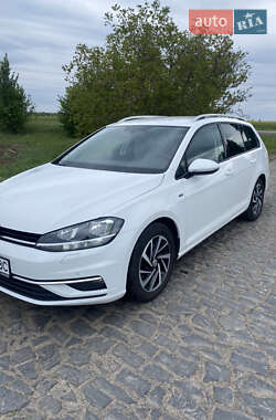 Универсал Volkswagen Golf 2018 в Монастырище