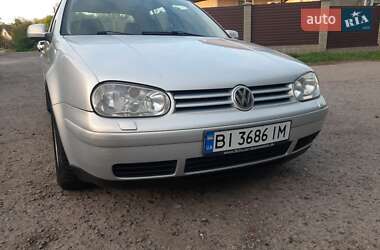 Хэтчбек Volkswagen Golf 1998 в 