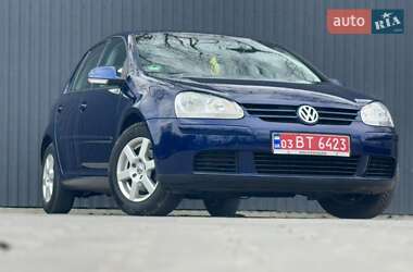 Хэтчбек Volkswagen Golf 2006 в 