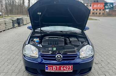 Хэтчбек Volkswagen Golf 2006 в 