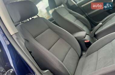 Хэтчбек Volkswagen Golf 2006 в 