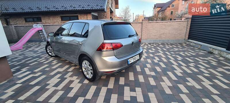 Хэтчбек Volkswagen Golf 2013 в Коломые