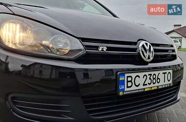 Хэтчбек Volkswagen Golf 2009 в Львове