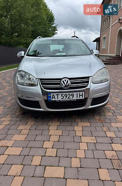 Универсал Volkswagen Golf 2008 в Сторожинце