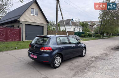 Хетчбек Volkswagen Golf 2010 в 