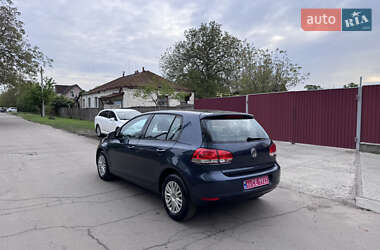 Хетчбек Volkswagen Golf 2010 в 