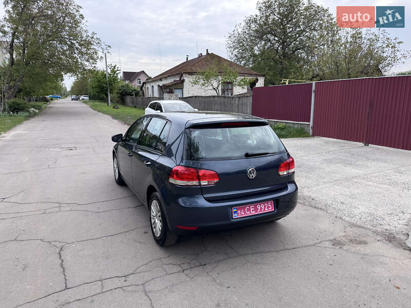 Хэтчбек Volkswagen Golf 2010 в Звенигородке