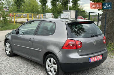 Хэтчбек Volkswagen Golf 2008 в 