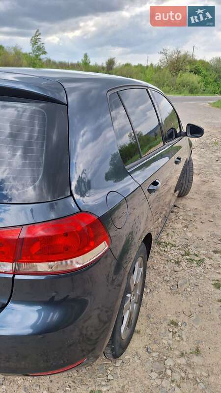 Хетчбек Volkswagen Golf 2009 в Надвірній