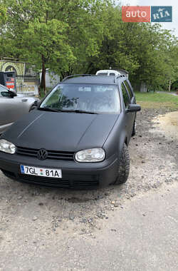 Універсал Volkswagen Golf 2000 в Харкові