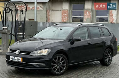 Універсал Volkswagen Golf 2018 в Львові