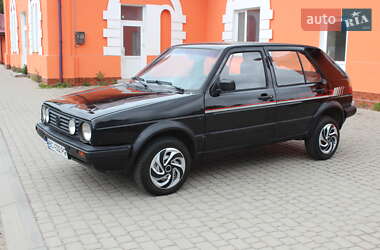 Хэтчбек Volkswagen Golf 1988 в 