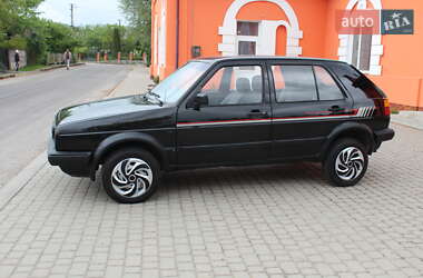 Хэтчбек Volkswagen Golf 1988 в 