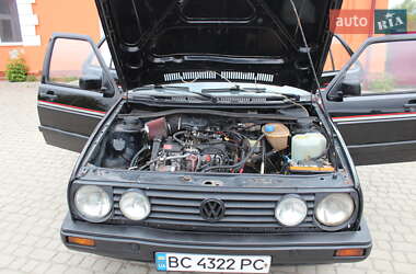 Хэтчбек Volkswagen Golf 1988 в 