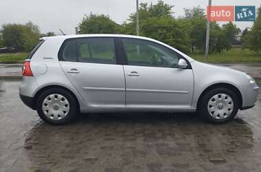 Хетчбек Volkswagen Golf 2007 в 