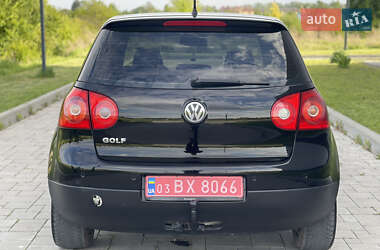 Хэтчбек Volkswagen Golf 2008 в 