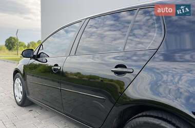 Хэтчбек Volkswagen Golf 2008 в 