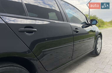 Хэтчбек Volkswagen Golf 2008 в 
