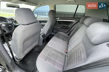 Хэтчбек Volkswagen Golf 2008 в 