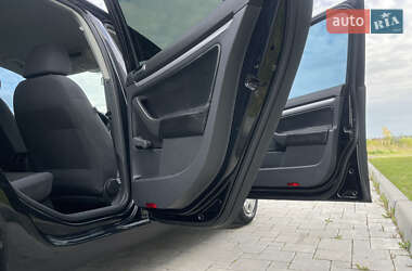 Хэтчбек Volkswagen Golf 2008 в 