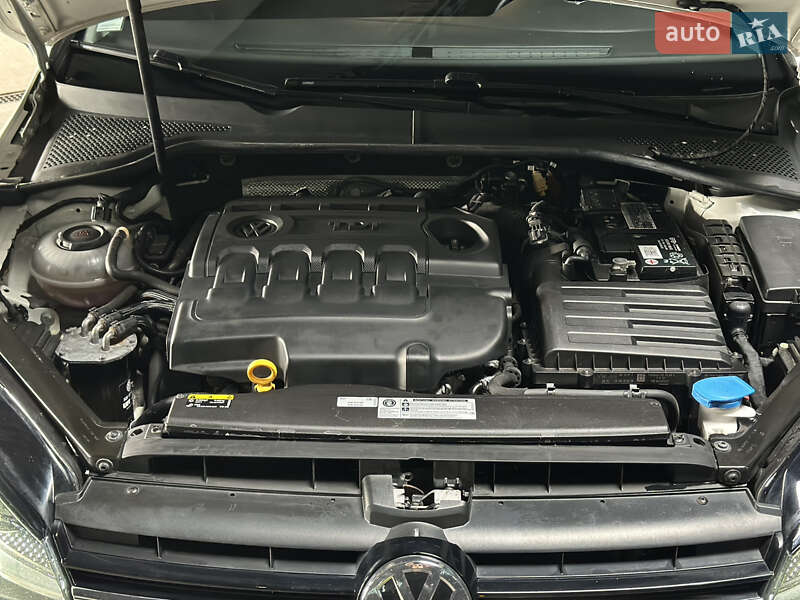 Хетчбек Volkswagen Golf 2019 в Самборі