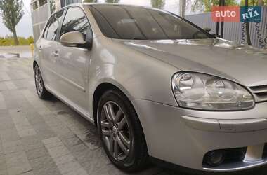 Хетчбек Volkswagen Golf 2005 в Василькові